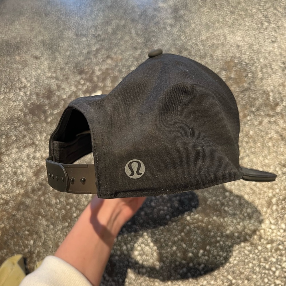 Lululemon flatbrim hat